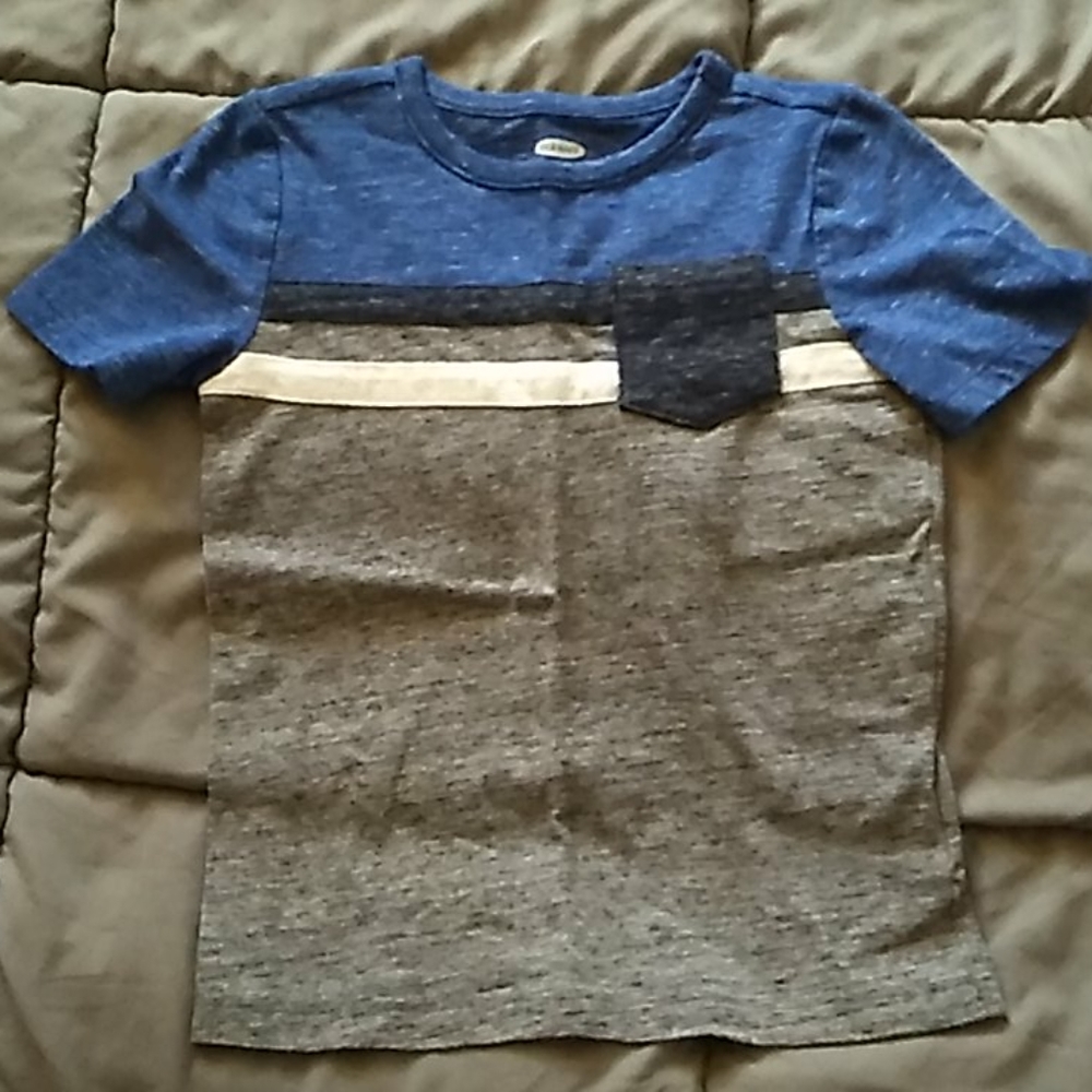 Old Navy T-shirt